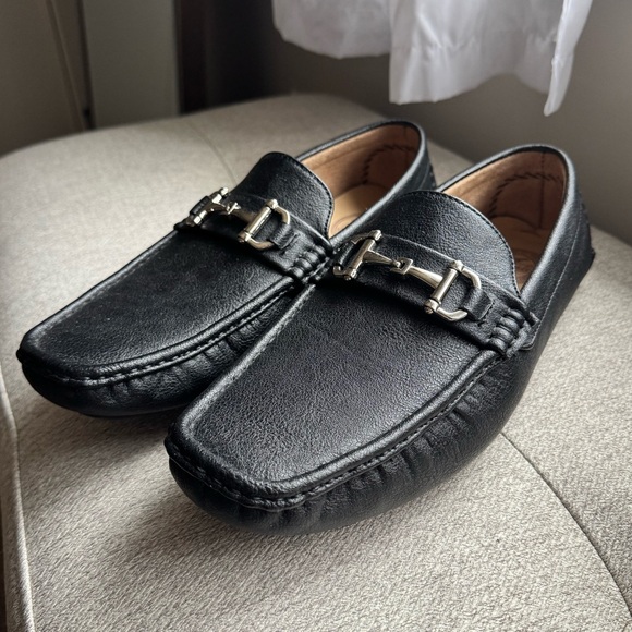 Men's Black Driving Loafers - Picture 2 of 15